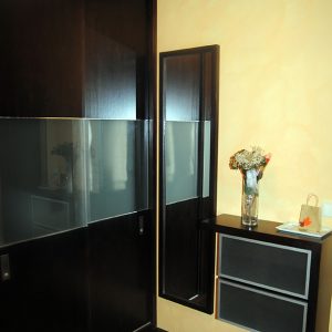 mueble de pasillo color negro